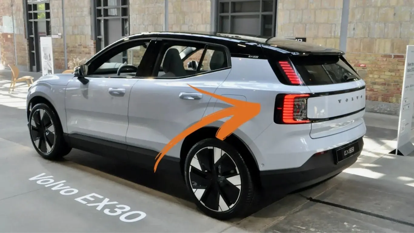 Volvo EX30 2025